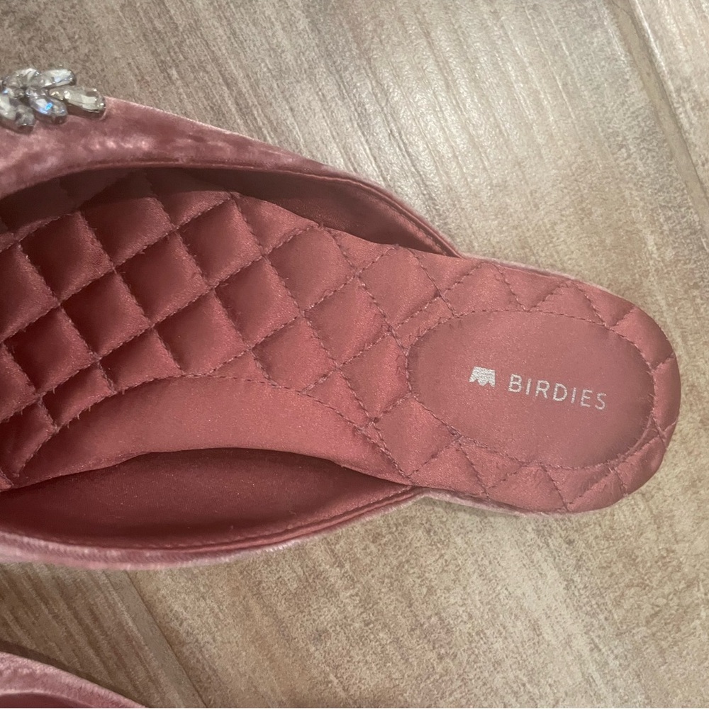 Birdies Mauve Velvet Jeweled Pointed Toe Mules, excellent condition - Picture 4 of 5